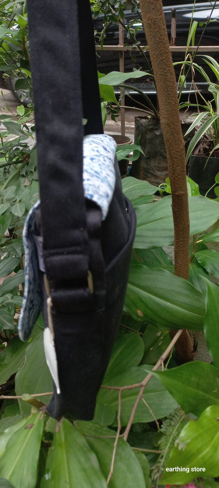 MESSENGER BAG - Image 3
