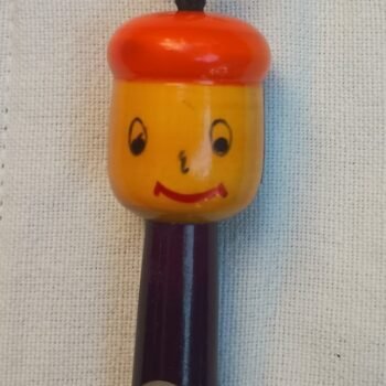 KEYCHAIN WITH WHISTLE