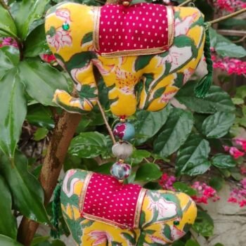 Elephant String  (set of 1)