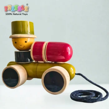 STACKABLE WOODEN ENGINE